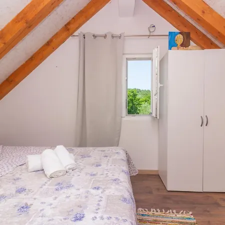Ferienhaus Kuca Za Odmor Laurus Kukljica