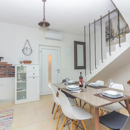 Kuca Za Odmor Laurus Ferienhaus